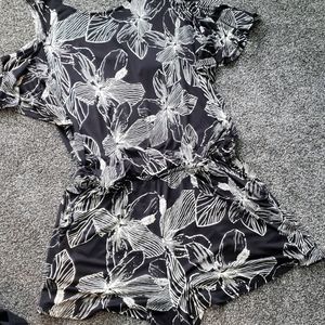 Cute on!  Romper, cut out shoulder, excellent cond